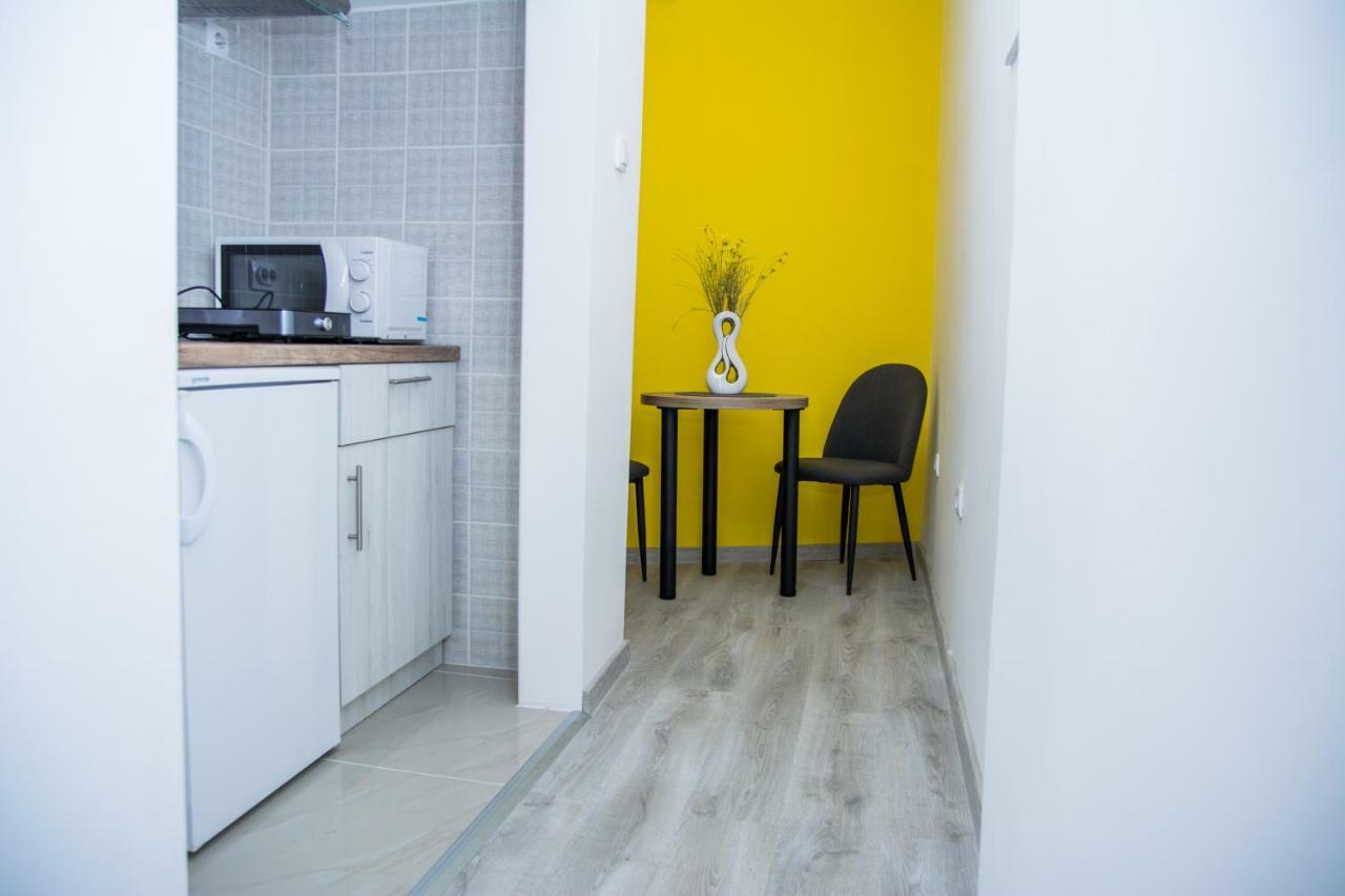 Apartment Studio Teo - Near Everywhere You Want To Be Subotica Buitenkant foto